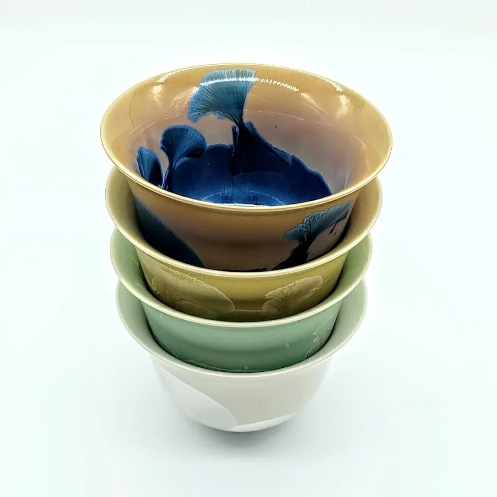 Vintage Eilong Chinese Set of 4 Multicolor Porcelain Tea Cups